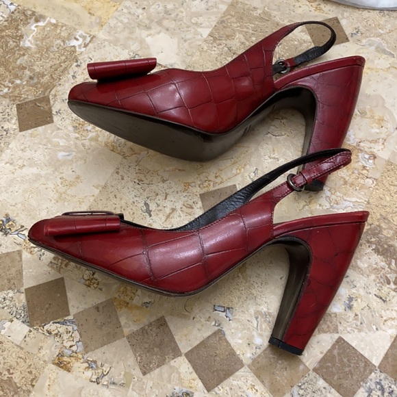 Miu Miu red high heel shoe open toe sling back with bow front, size 39 - Picture 3 of 4